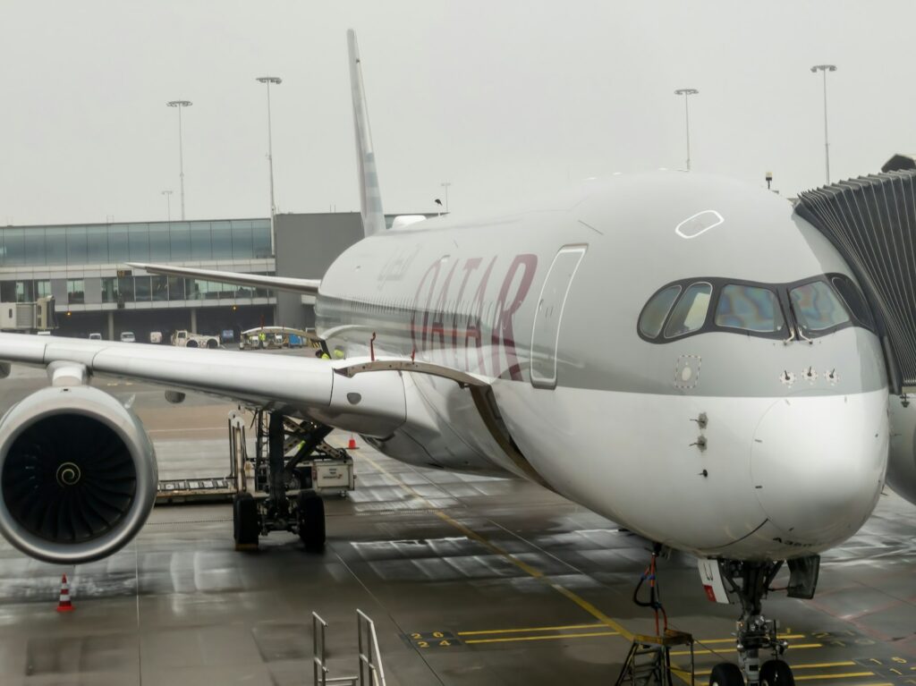 Airbus A350 op het platform van een luchthaven